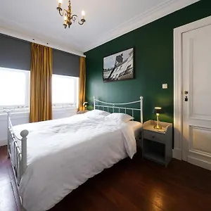 Accommodatie bij particulieren Your In A Bibliophile Mansion, Antwerpen